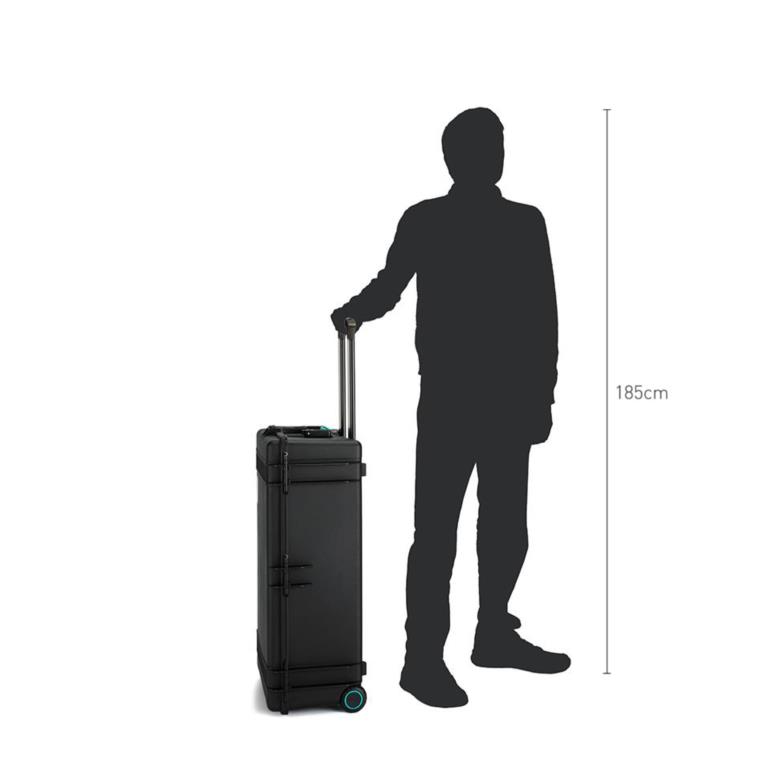 HPRC#2745WPROBLB Wheeled Case with Second Skin™ & Lid Organizer