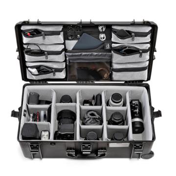 HPRC#2745WPROABK valigia rigida con ruote, Second Skin™ e Organizer Coperchio